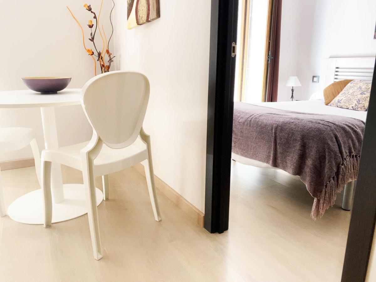 Apartamentos Lorione Olite Exteriör bild